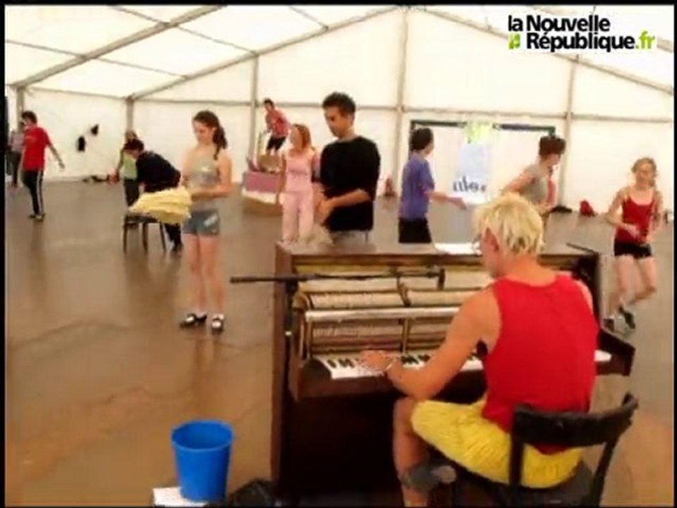Festival Darc : les claquettes en répèt' avant le show final