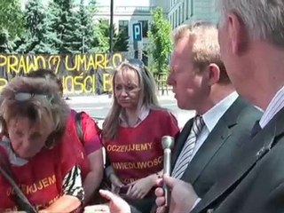 EKSTERMINACJA POLSKI. PRZECIW BEZPRAWIU - PIKIETA POD SEJMEM