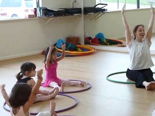 Sari Dance Lesson Aug 2010 (1)