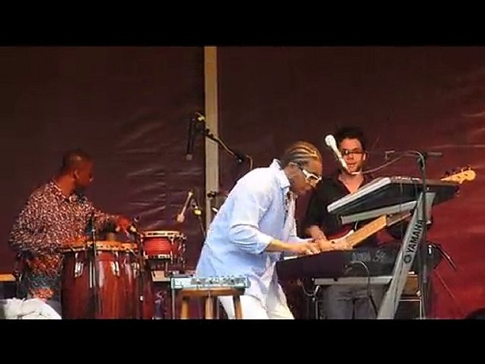 Xantoné Blacq live in bremen 2010