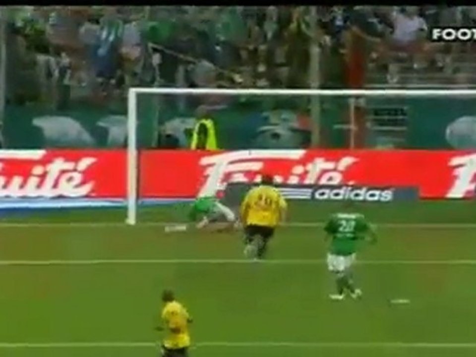 Ryad Boudebouz - Stunning Goal - 14.08.2010