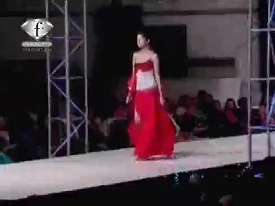 Maha, Wearing Nomi Ansari