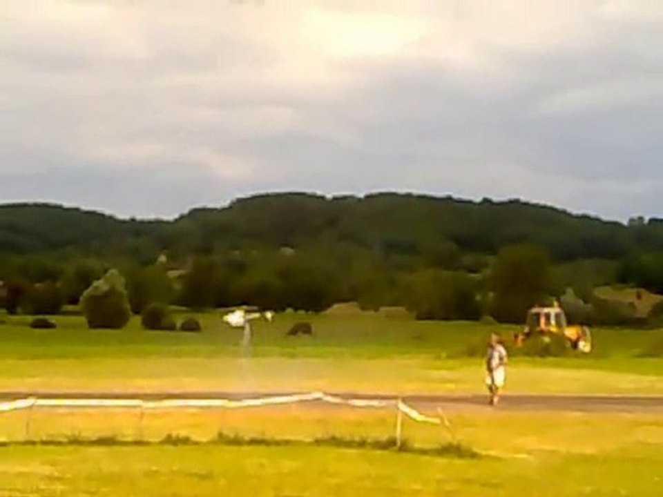 Thunder Tiger Titan nitro - Vol  à saint Michel de Bannières