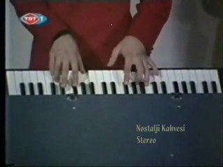 Füsun Önal - Aç Gözünü