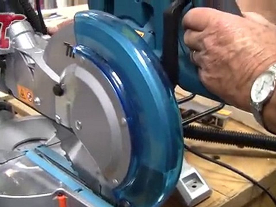 Makita LS1018L Compound Mitre Saw