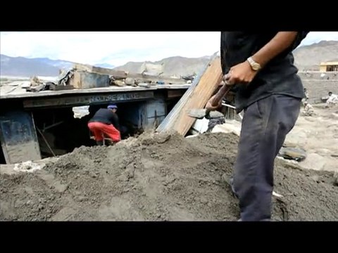 Inde/inondations: visite du leader du Parti du Congrès à Leh