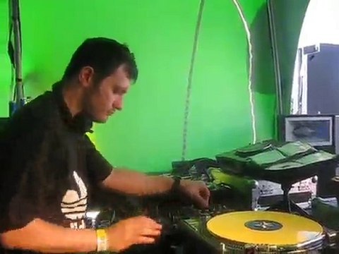 TOMORROWLAND 2010 // STAR WARZ STAGE // URBAN FORMS