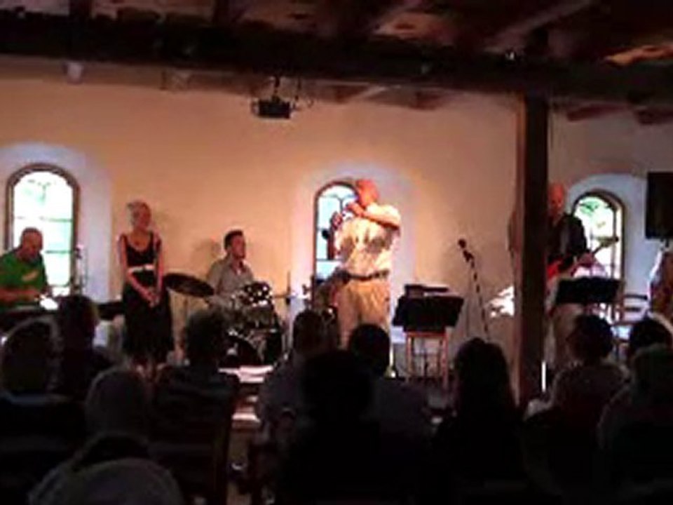 I can´t give You anything but love