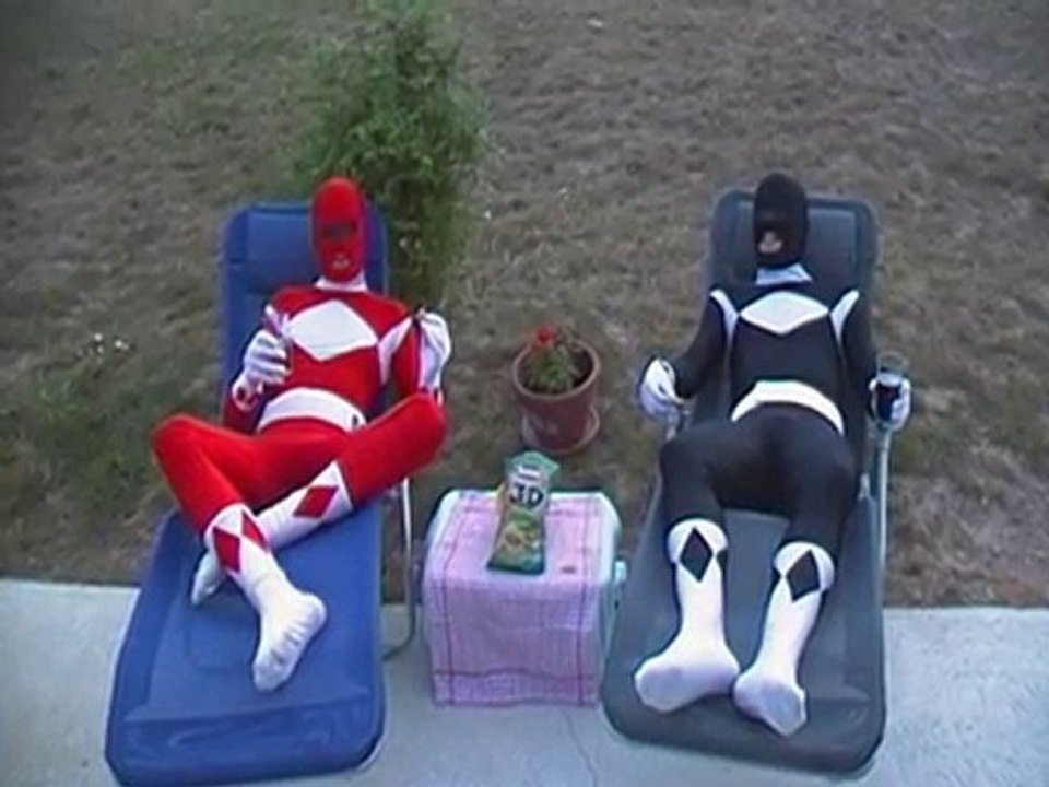 BENENUTS : red body et black body