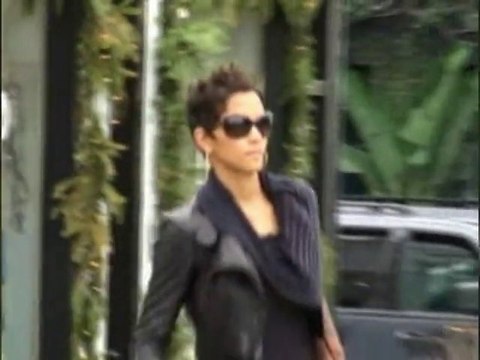 SNTV - Exklusiv: Halle Berrys Interview