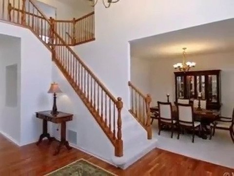 Homes for Sale - 512 Barton Creek Dr - Lake in the Hills, IL