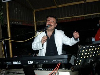 Yılmaz YILDIRAN  - Yağmurlarla Gel Bana