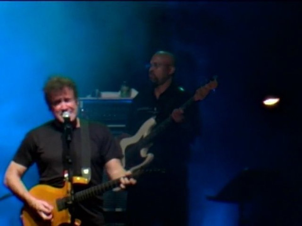05. December African Rain - Johnny Clegg - Béziers 2010