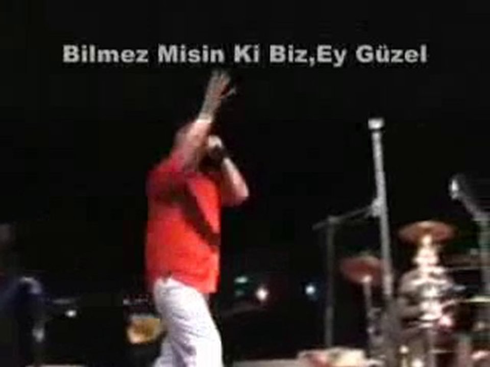 Ahmet Şafak Olsun Şiirli { MUHSİN YAZICIOĞLU'NU SEVENLER }