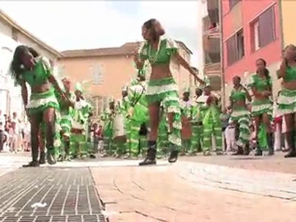 Dax féria 2010 défilé du 15 aout  ...martinique