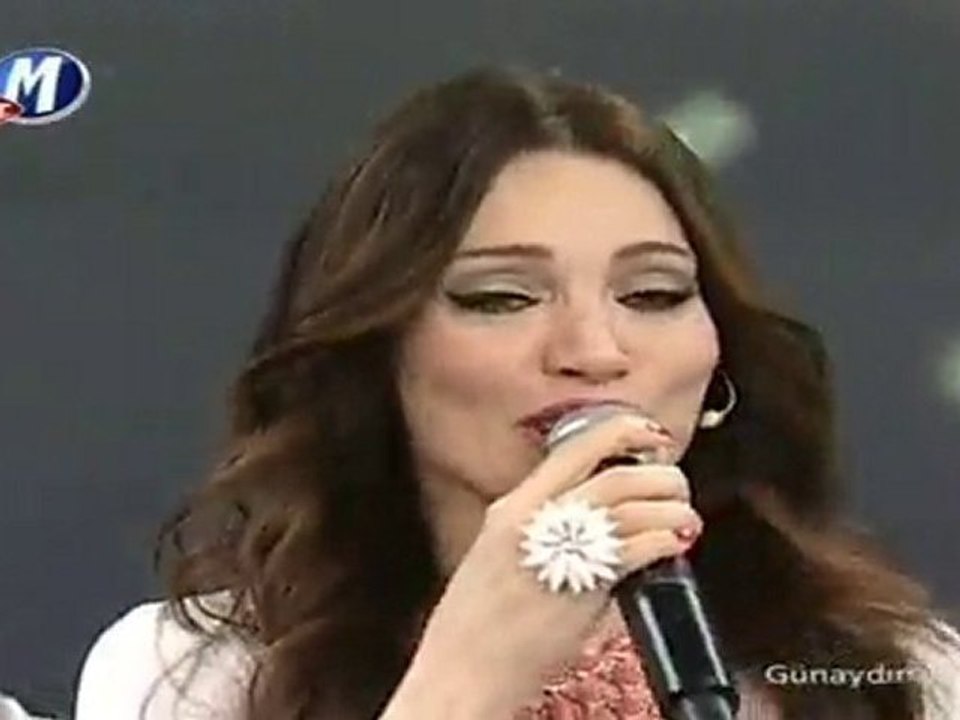 Umut Akyürek & Yıldırım Bekçi ODASINA GİRDİM FİNCAN ELİNDE