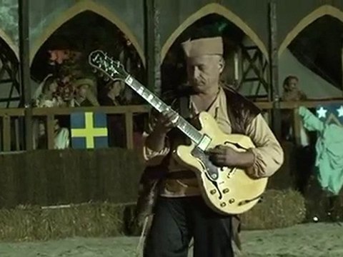 GELDIN LE BALLADIN Les Médiévales La Garde 2010.