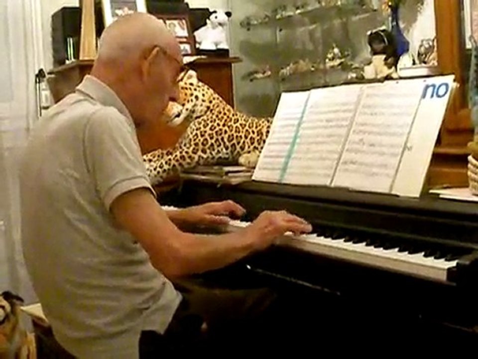 JEAN AU PIANO A PERPIGNAN 2010