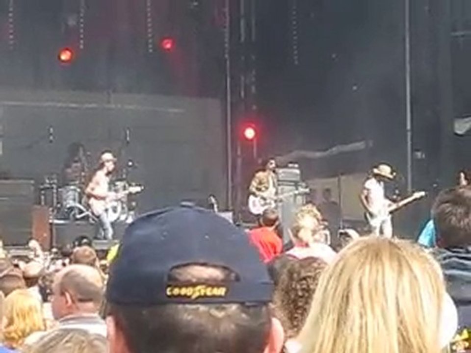 BB Brunes - Dis Moi - Fête du bruit à Landerneau le 15/08/10