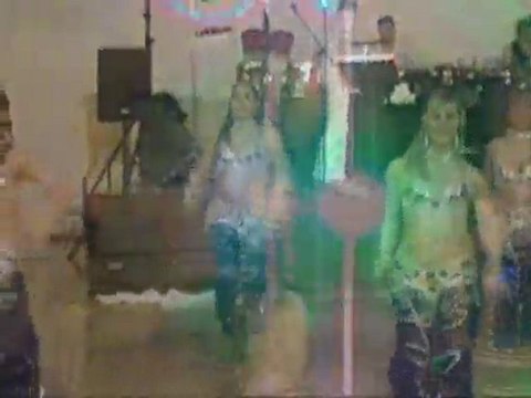 la troupe des roses orientales