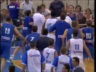 pagritianews.gr Greece - Serbia basketball fight