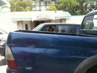 Haïti, la vie après le séisme: des tentes à l'hôtel chic