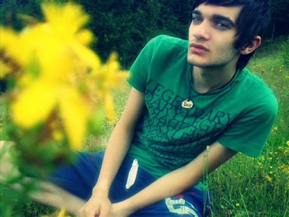 Yzr Emir Keşan GİT & ft. Zerrin Özer YERİN HAZIR