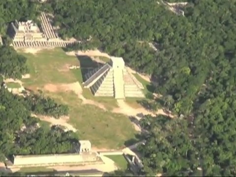 Reportour : En direct, Survol de Chichen Izta au Mexique