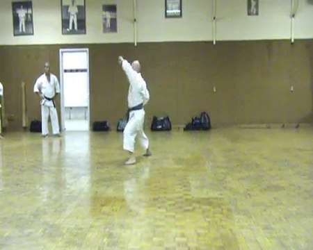 karaté self-défense kobudo krav-maga Draguignan club Léo Lagrange Philippe Bouvier kata2 haeïan nidan