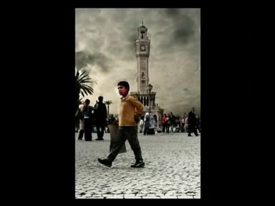 Murat Dalkılıç - İzmir Marşı