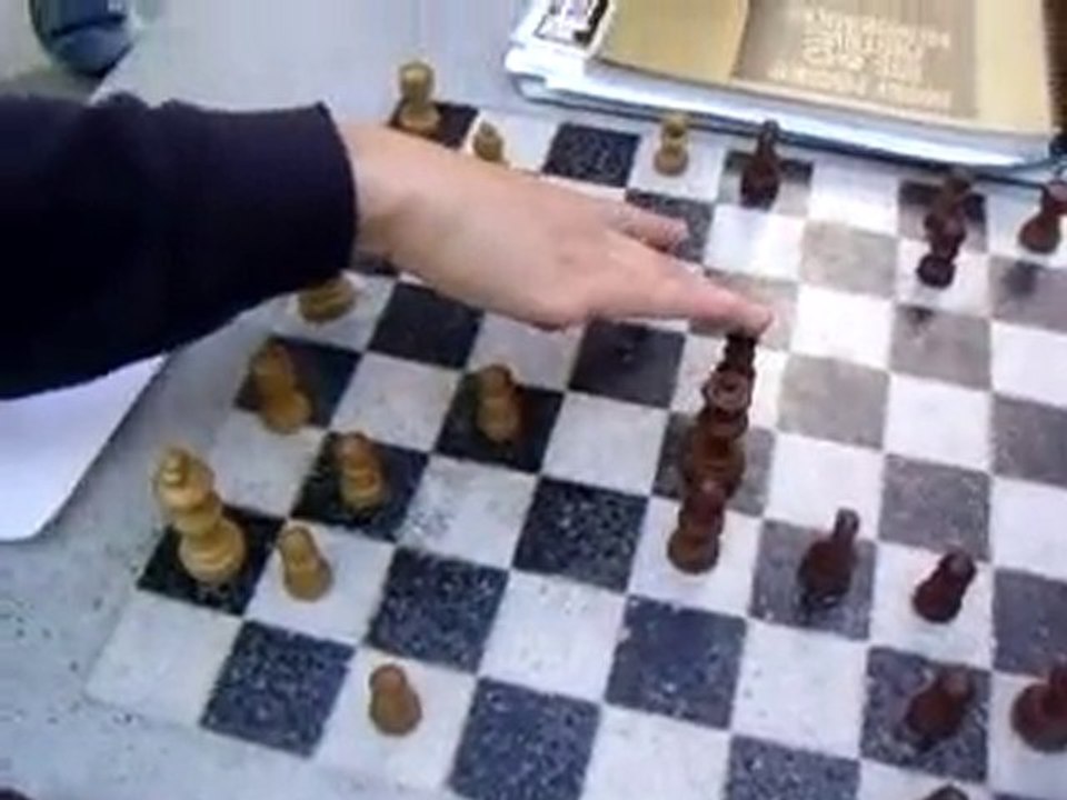 Ajedrez Urbano: La novedad de Whong