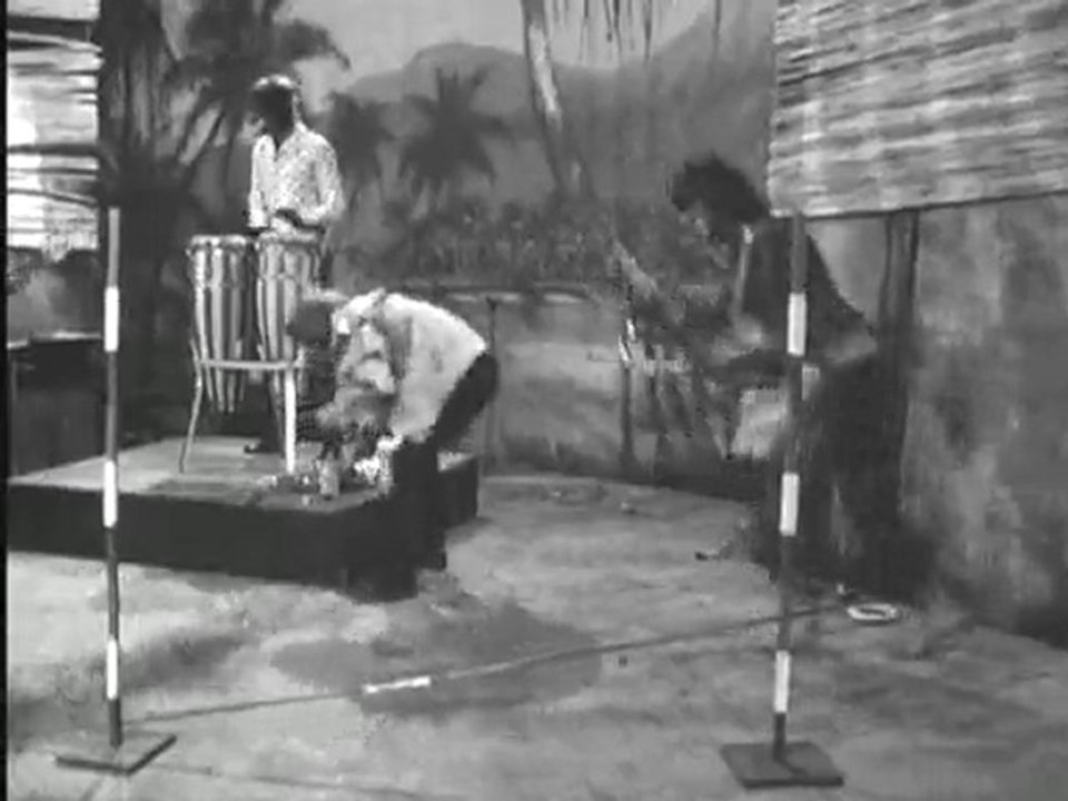 Bonzo Dog Doo Dah Band - Look out there's a monster comin'