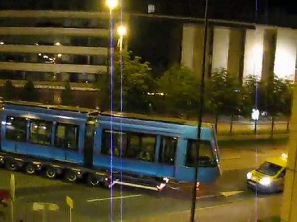 Un autre tramway passe