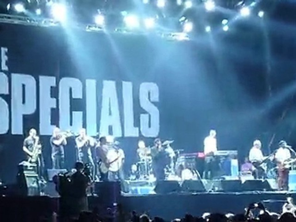 A Message to you Rudy THE SPECIALS  SZIGET 2010