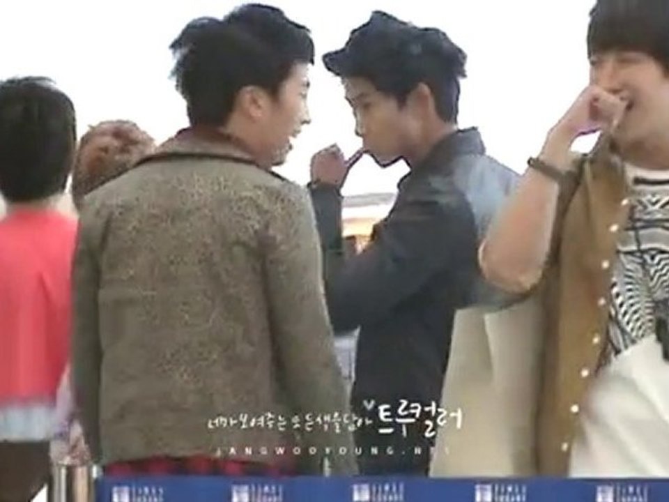 [FANCAM] 100622 2PM Seoul CF - Wooyoung Cam