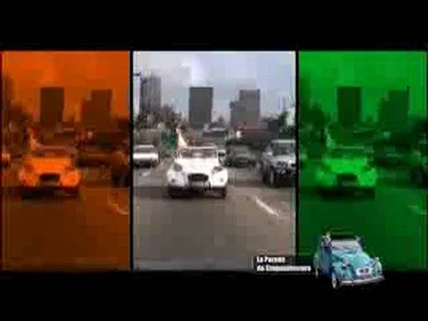 Défilé en 2CV - Association les amis de l'époque