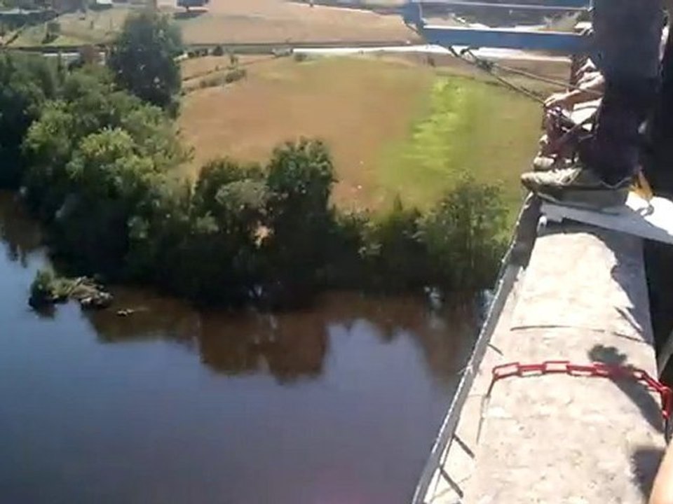 Saut à l'élastique de benoit - aout 2010