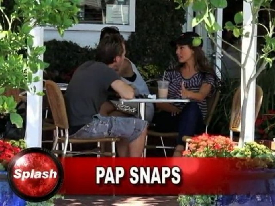 SNTV - Splash Celebrity News Beat