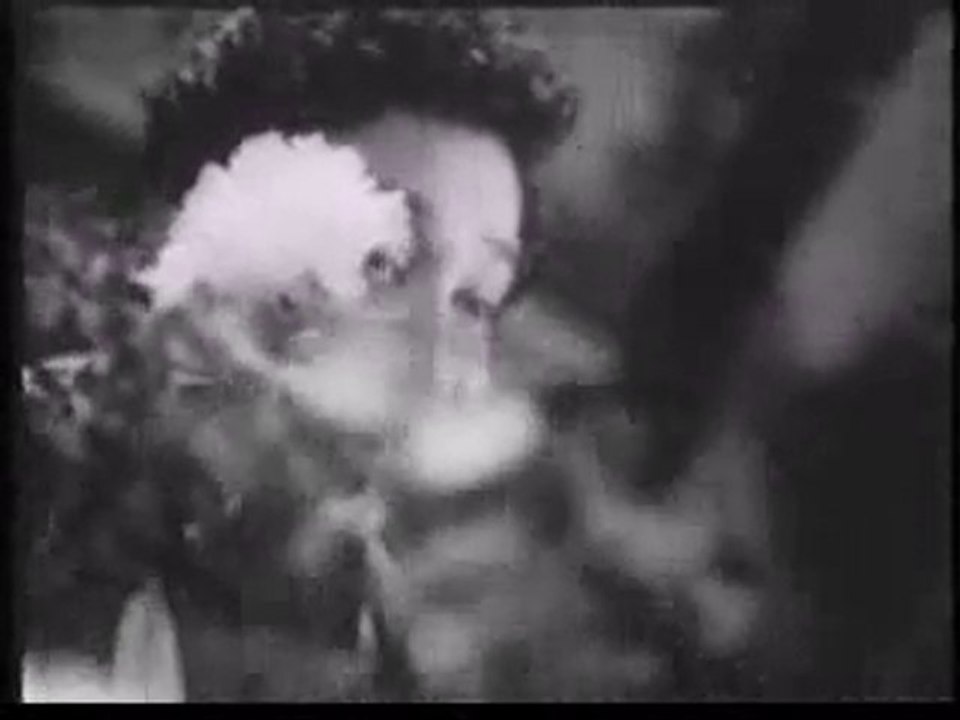 Aayirathil Oruthi Amma Nee