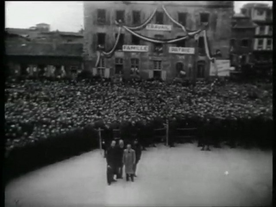 1942.05.22 -   Le Maréchal Pétain a Thiers