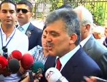 Sn. Gül, Cami çıkışında gazetecilerin sorularını cevapladı