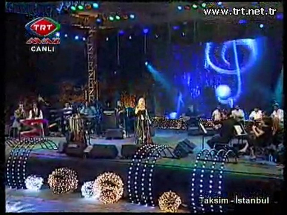 Ayşe İnak Ekiz-Ne Olursun Güzelim Sevsen Beni