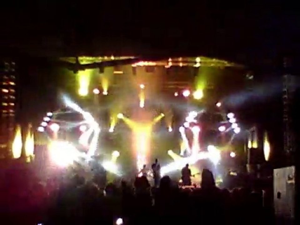 Lofofora l'œuf au festival des Vers Solidaires