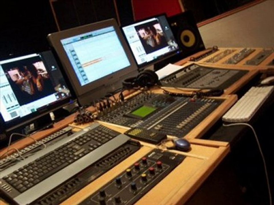 INEDIT /  MELANGE TOXIK FEAT ADN &  FURAX /REDA