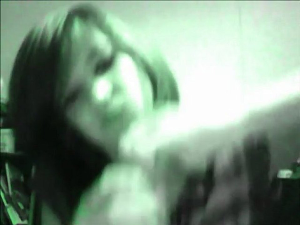 moi et le pot de yaourt