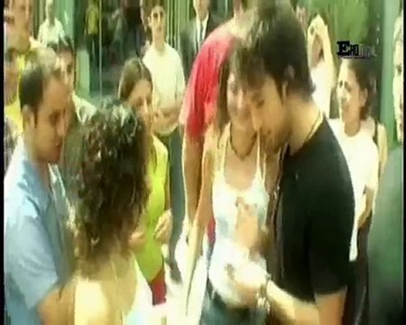 Tarkan - Adımı kalbine yaz Klip Özel 2010