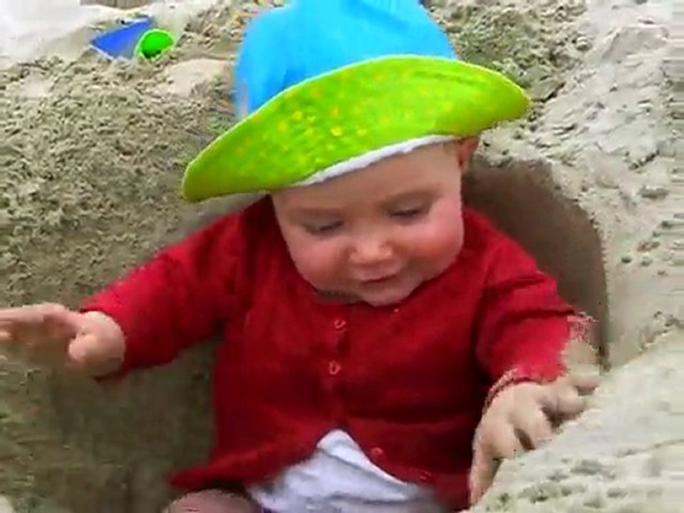 Choupette dans le sable