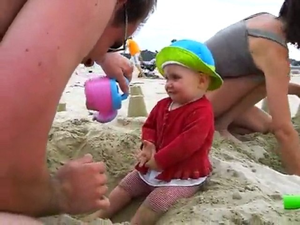Choupette dans le sable 2