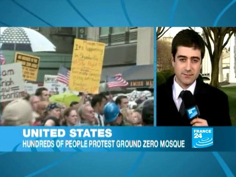Hundreds rally to support and oppose 'Ground Zero mosque'