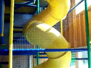 le 20 août 2010, au camping dans structure jeux